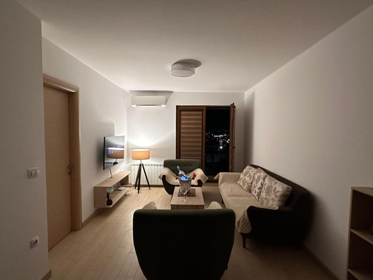 Dow Apartments - Luxury 13Th Floor, Parking Скопие Екстериор снимка